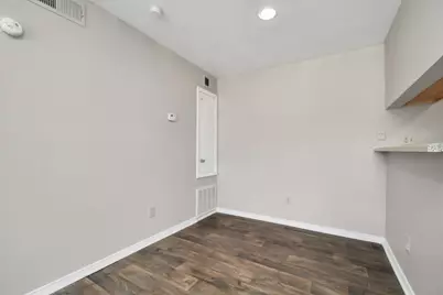 7700 W Airport Boulevard #1014, Houston, TX 77071 - Photo 10