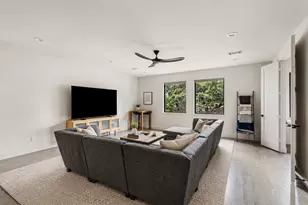 4638 Merwin St, Houston, TX 77027 - Photo 26