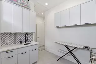 4303 Dorothy St, Bellaire, TX 77401 - Photo 34