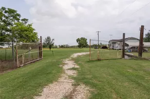 26544 S Us-59 S, El Campo, TX 77437 - Photo 1