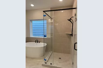 16035 Hayes Park Drive, Houston, TX 77079 - Photo 14