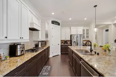 18 Sundown Ridge Place, The Woodlands, TX 77375 - Photo 18