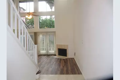 109 W 10 Street, Houston, TX 77008 - Photo 2