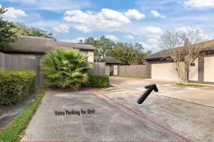 2125 Broadlawn Dr, Houston, TX 77058 - Photo 26