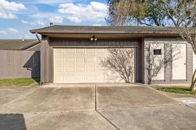 2125 Broadlawn Drive, Houston, TX 77058 - Photo 28