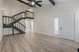 2125 Broadlawn Dr, Houston, TX 77058 - Photo 4