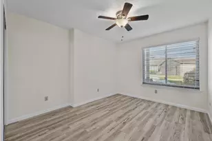 2125 Broadlawn Dr, Houston, TX 77058 - Photo 14