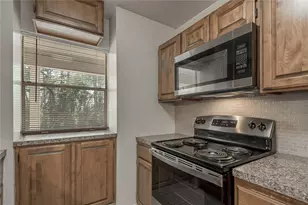 2404 Sycamore Ave, Huntsville, TX 77340 - Photo 12