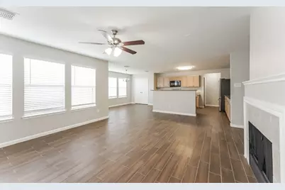 16102 Dawn Marie Lane, Sugar Land, TX 77498 - Photo 10