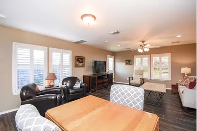 1702 Redwing Pines Drive, Houston, TX 77009 - Photo 8