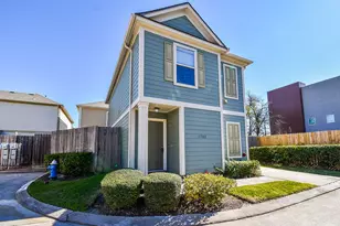 1702 Redwing Pines Dr, Houston, TX 77009 - Photo 2