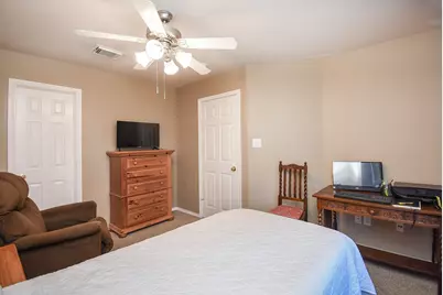 1702 Redwing Pines Drive, Houston, TX 77009 - Photo 18