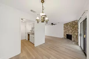 3 Hideaway Dr, Friendswood, TX 77546 - Photo 8