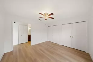 3 Hideaway Dr, Friendswood, TX 77546 - Photo 10