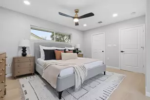 4610 Creekbend Dr, Houston, TX 77035 - Photo 16