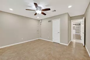 10714 Sagewind Dr, Houston, TX 77089 - Photo 32