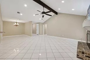 10714 Sagewind Dr, Houston, TX 77089 - Photo 16