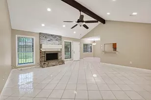 10714 Sagewind Dr, Houston, TX 77089 - Photo 14