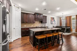 2735 Maple Oak Ln, Manvel, TX 77578 - Photo 10