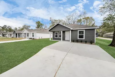 815 Jefferson Ave, Cleveland, TX 77327 - Photo 4