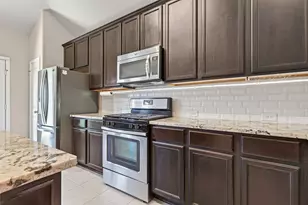 9718 Justin Ridge Ln, Humble, TX 77396 - Photo 6