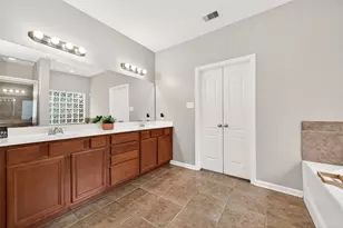 1057 Shadow Glenn Dr, Conroe, TX 77301 - Photo 26