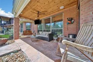 15927 Lake Loop Dr, Cypress, TX 77433 - Photo 8