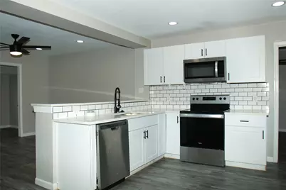 817 S Morgan Street, Angleton, TX 77515 - Photo 8