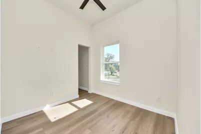 8025 Peachtree Street #B, Houston, TX 77016 - Photo 24