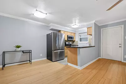 1404 Welch Street #7, Houston, TX 77006 - Photo 1