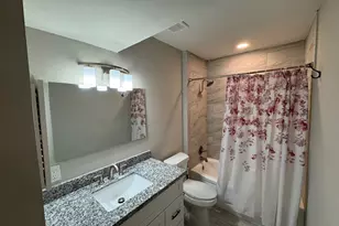 2700 Bellefontaine St, Houston, TX 77025 - Photo 18