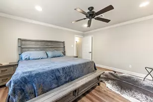 114 Elmwood St, Huntsville, TX 77320 - Photo 14