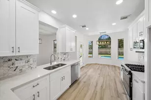 4503 Sugar Bars Dr, Friendswood, TX 77546 - Photo 12