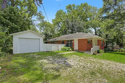 802 Cline Street, Huntsville, TX 77340 - Photo 2
