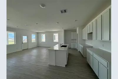 8306 Opal Pond Drive, Angleton, TX 77515 - Photo 4