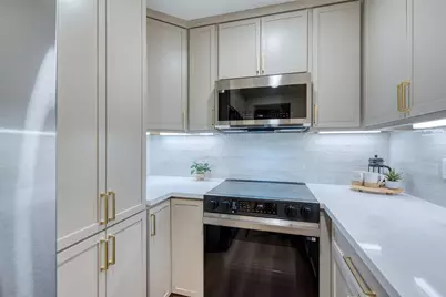 2829 Timmons Lane #120, Houston, TX 77027 - Photo 14