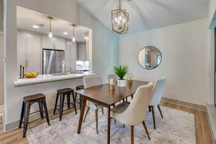 2829 Timmons Ln, Houston, TX 77027 - Photo 8