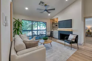 2829 Timmons Ln, Houston, TX 77027 - Photo 1
