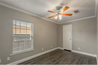 164 Varsity Drive, Huntsville, TX 77340 - Photo 16