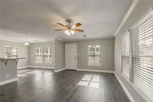 164 Varsity Dr, Huntsville, TX 77340 - Photo 6