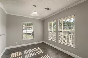 164 Varsity Dr, Huntsville, TX 77340 - Photo 8