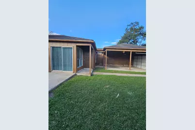 8151 Misty Ridge Lane, Houston, TX 77071 - Photo 8