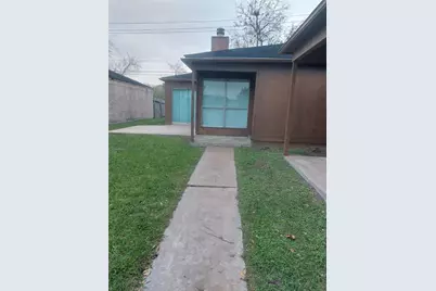 8151 Misty Ridge Lane, Houston, TX 77071 - Photo 2