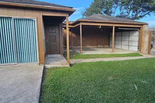 8151 Misty Ridge Ln, Houston, TX 77071 - Photo 14