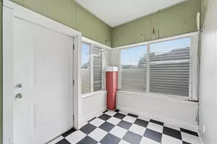 5709 Sherman St, Houston, TX 77011 - Photo 4