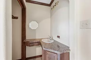 5709 Sherman St, Houston, TX 77011 - Photo 22