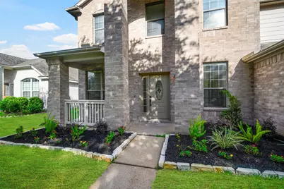 5227 Meadow Canyon Drive, Sugar Land, TX 77479 - Photo 2