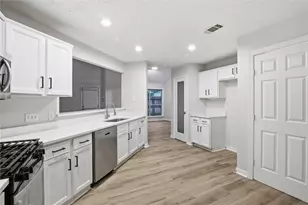 2028 Sandy Knoll Dr, Missouri City, TX 77489 - Photo 6
