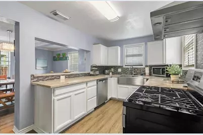 3905 Avenue L, Galveston, TX 77550 - Photo 8