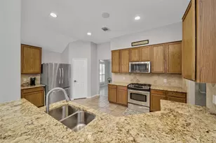 19006 Elm Hill Ct, Houston, TX 77084 - Photo 4